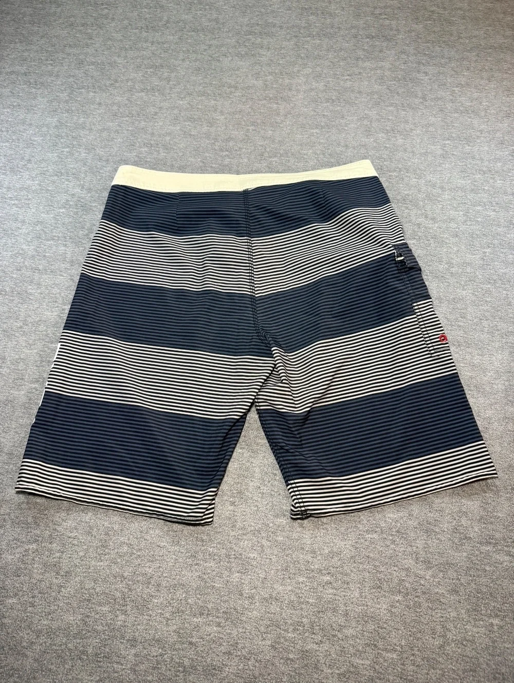 RVCA VA Men’s Size 34 Performance Stretch Board Shorts Blue White Striped Surf